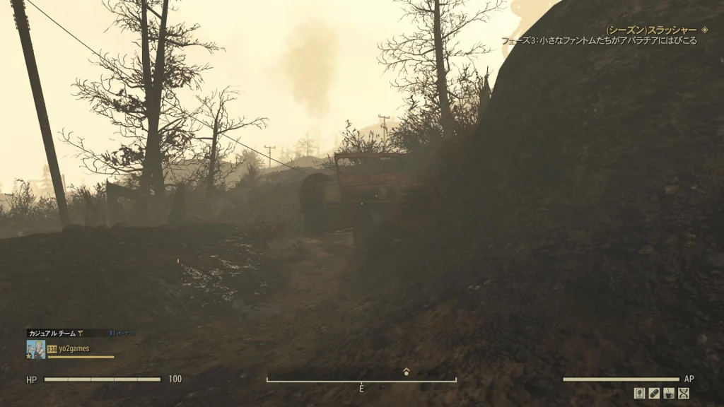 廃棄されたトラックを映したゲーム内スクリーンショット